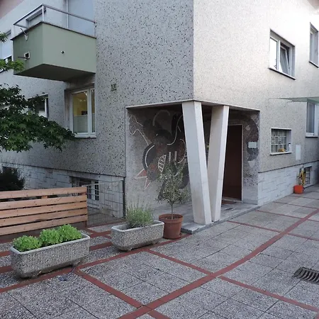 Apartman Luna *