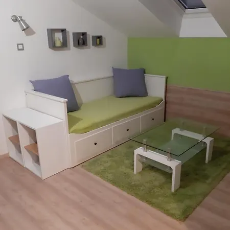Luna Apartment